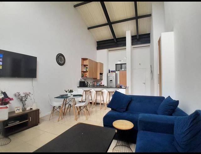 2 BEDROOM APARTMENT FOR SALE IN ROOIHUISKRAAL NORTH